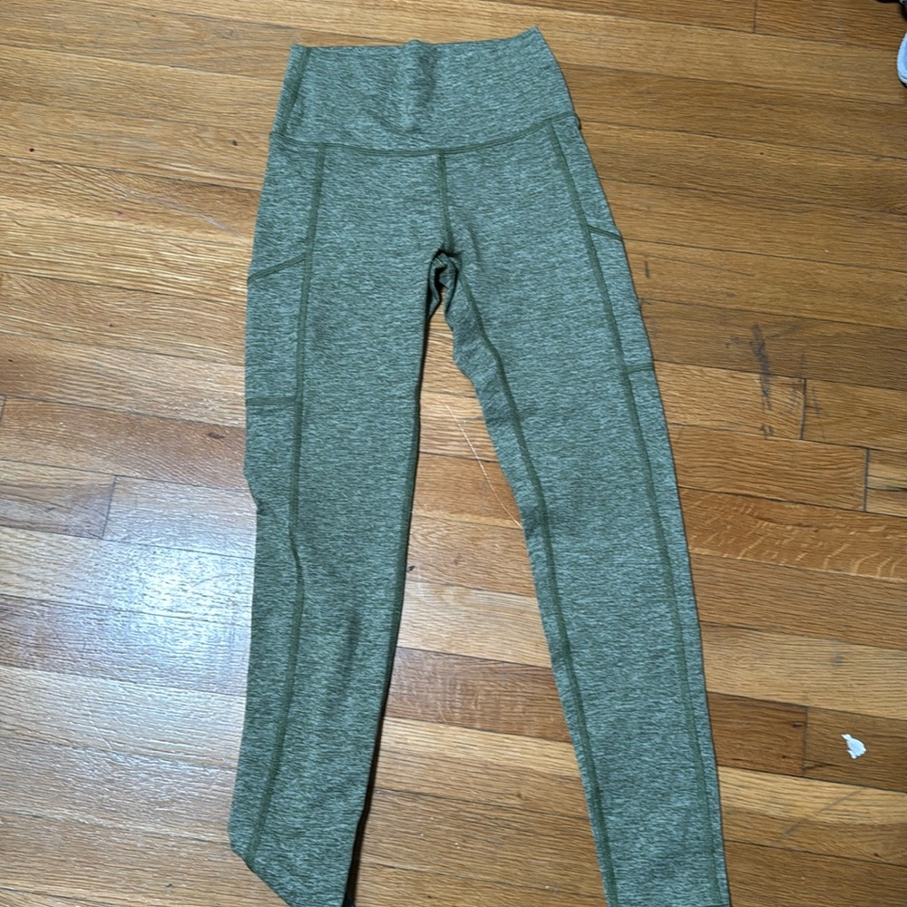 Green leggings never worn